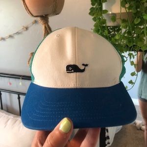VINEYARD VINES HAT